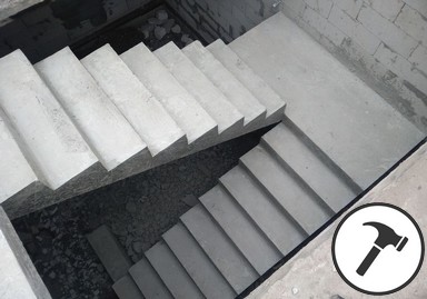 Concrete spiral staircase in Valencia